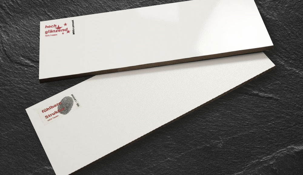 Stellstufendekor hocglanz weiß für Ihre Treppenrenovierung von HAFA Treppen.